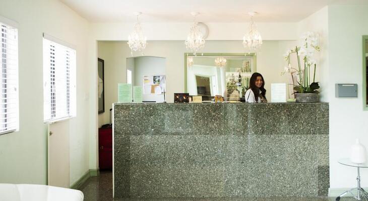 Hollywood Celebrity Hotel