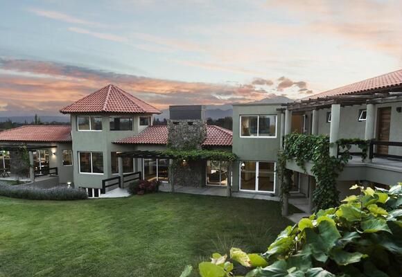 Villa Mansa Wine Hotel & Spa