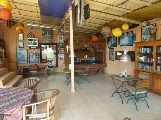 Yeye's Warung and Gift Shop