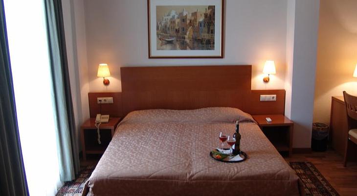Athos Hotel