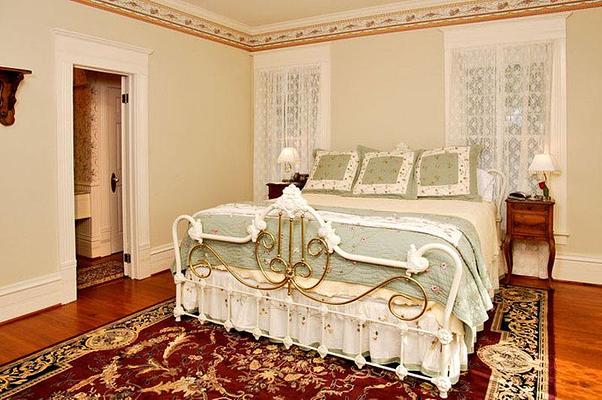 Corinthian Bed & Breakfast