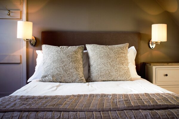 White Horse and Griffin