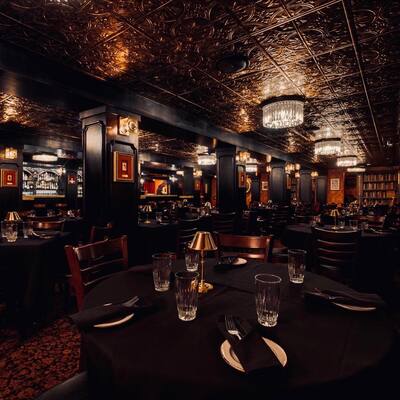 Skull's Rainbow Room