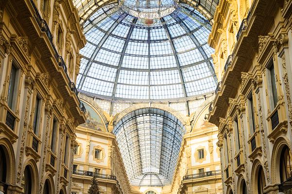 Milan, Prada Galleria Vottorio Emanuele II - Picture of Prada, Milan -  Tripadvisor