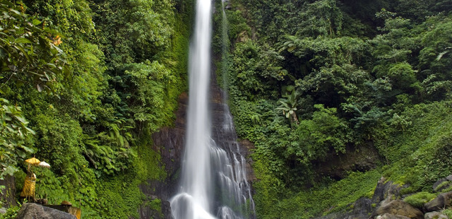 Gitgit Waterfall