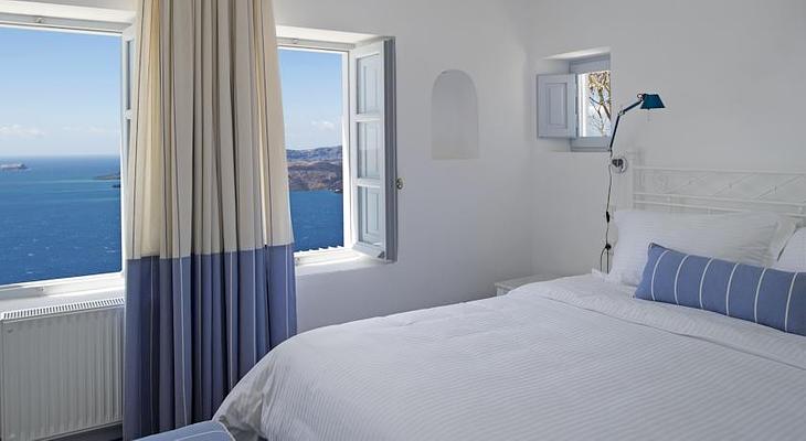 Lilium Santorini Hotel