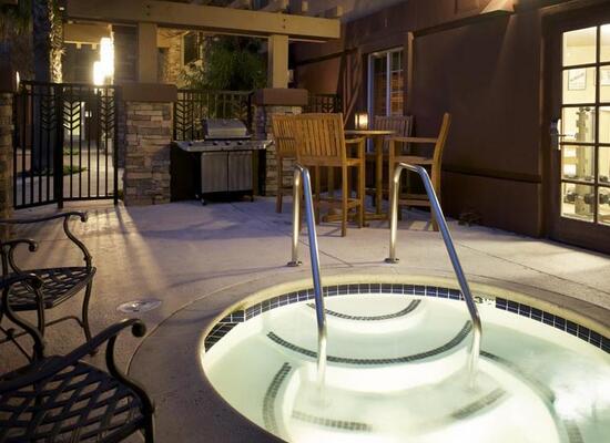 Larkspur Landing Roseville
