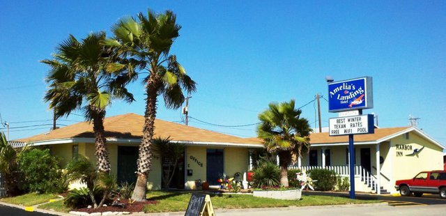 Amelia's Landing Hotel