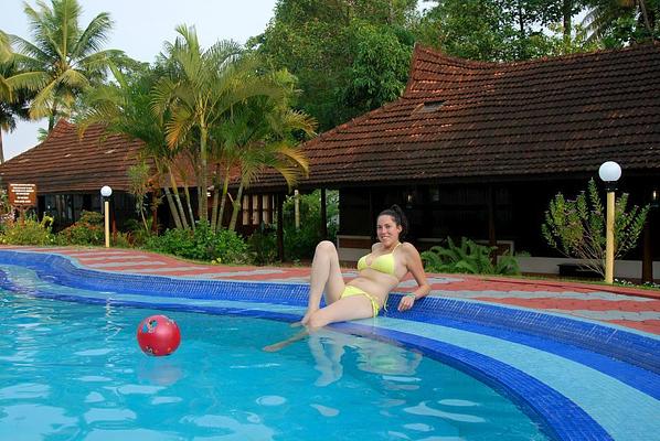 Kayaloram Heritage Lake Resort