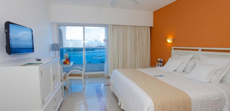 Occidental Costa Cancun