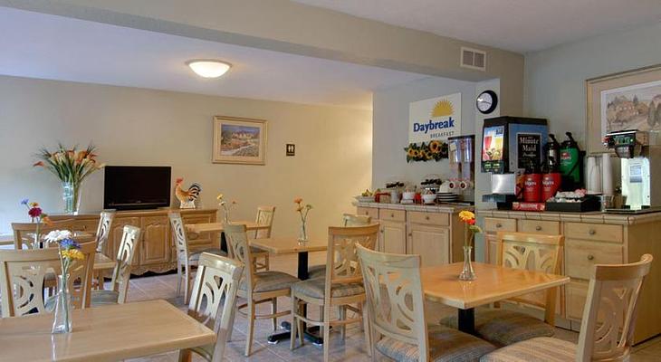 Days Inn Glenwood-Crabtree