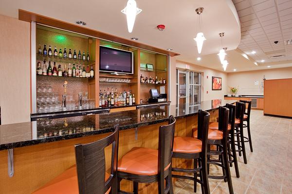 Holiday Inn & Suites Williamsburg-historic Gateway By IHG
