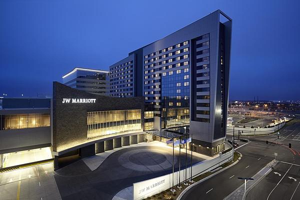 JW Marriott Minneapolis Mall of America