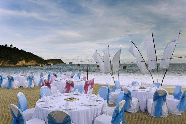 Camino Real Zaashila Huatulco