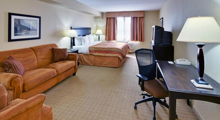 Country Inn & Suites by Radisson, Niagara Falls, ON
