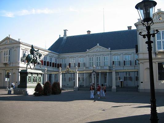 Noordeinde Palace