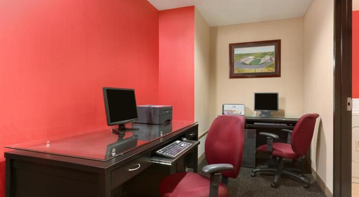 Ramada by Wyndham Raleigh