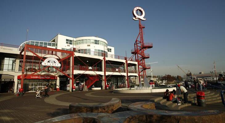 Lonsdale Quay Hotel