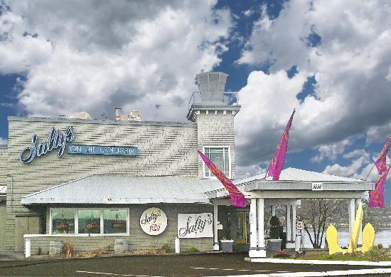 Salty's On The Columbia River