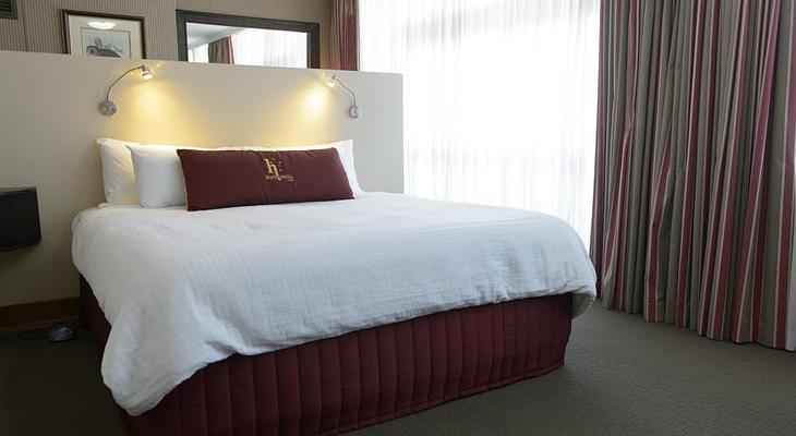 Burke & Wills Hotel