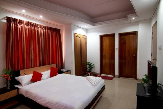 Hotel Tropical Daisy