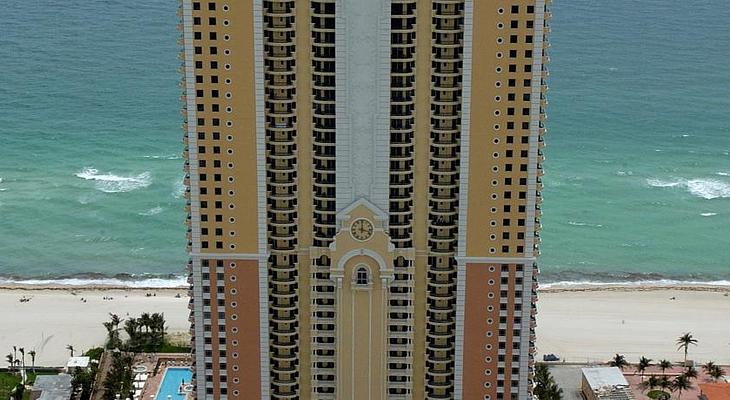 Acqualina Resort & Residences On The Beach