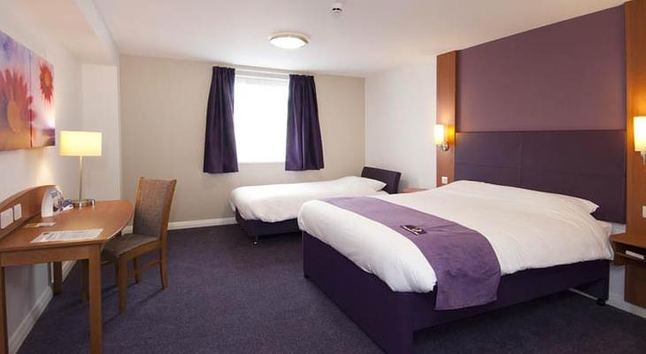 Premier Inn Edinburgh Central (Lauriston Place) hotel