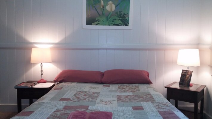 Akiko's Buddhist Bed And Breakfast