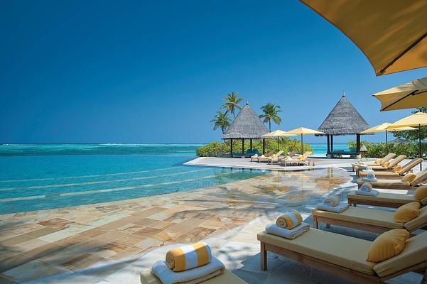 Four Seasons Resort Maldives at Kuda Huraa