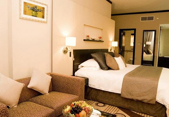 Grandeur Hotel