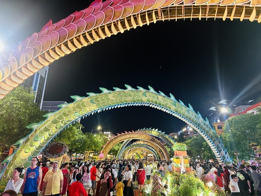 Nguyen Hue Street