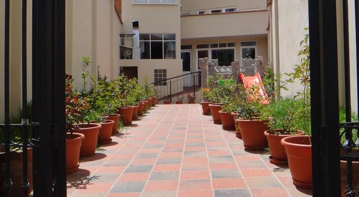 Rendezvous Hostel