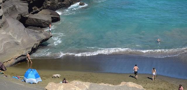 Papakolea Green Sand Beach