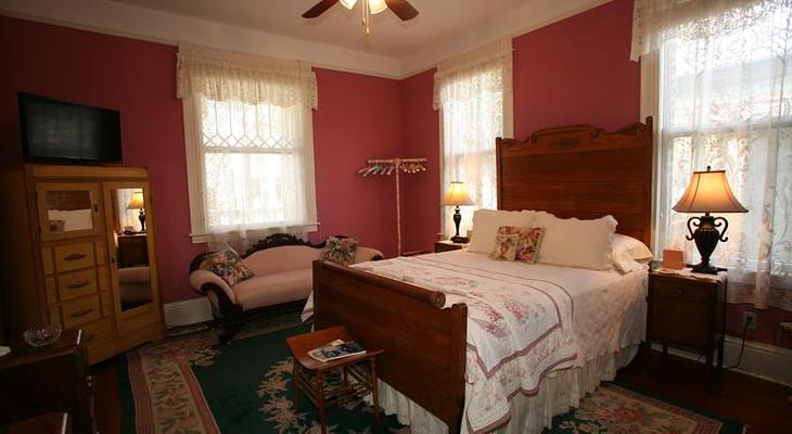 Brackenridge House Bed and Breakfast