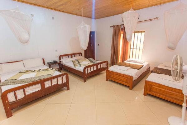 Iris Guesthouse