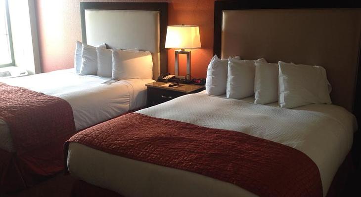 DoubleTree by Hilton Hotel Austin - University Area