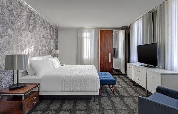 Le Meridien Indianapolis