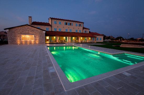 Hotel Velanera