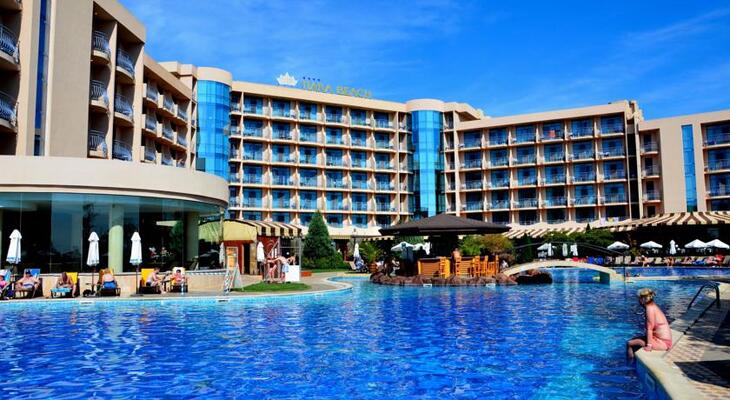 Tiara Beach