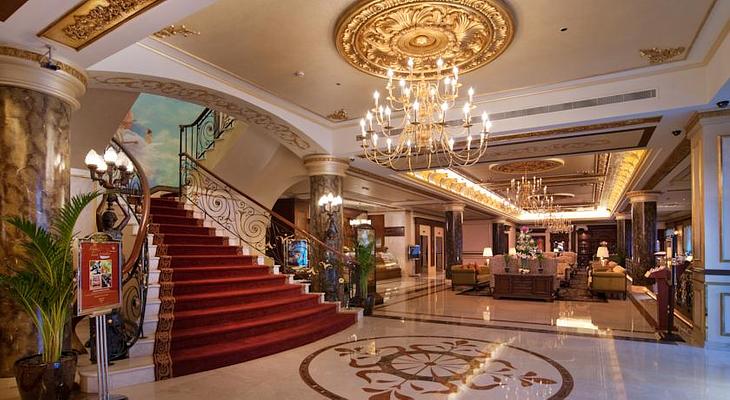 Royal Ascot Hotel