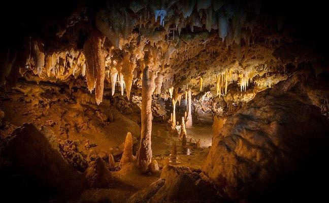 Grotte du Grand Roc