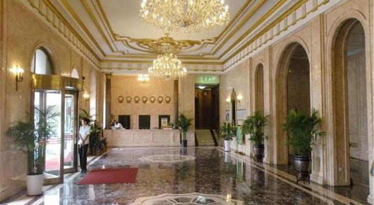 Dalian Hotel (Zhongshan Square)