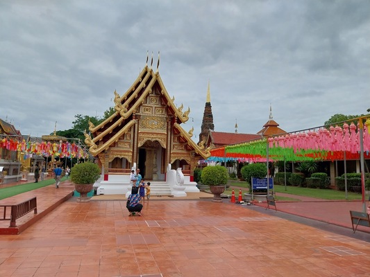 Wat Phra That Hariphunchai