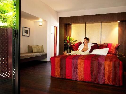 Pinctada McAlpine House