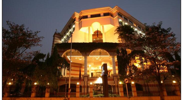 Sun-n-Sand Pune