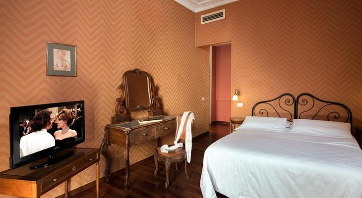 Hotel Locarno