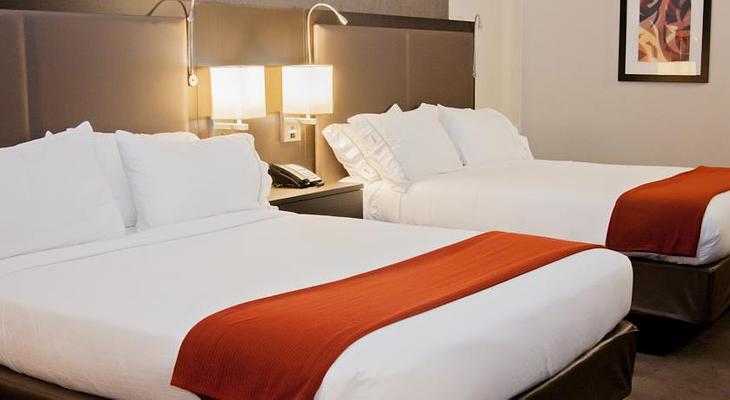 Holiday Inn Express & Suites Pittsburgh-South Side, an IHG Hotel