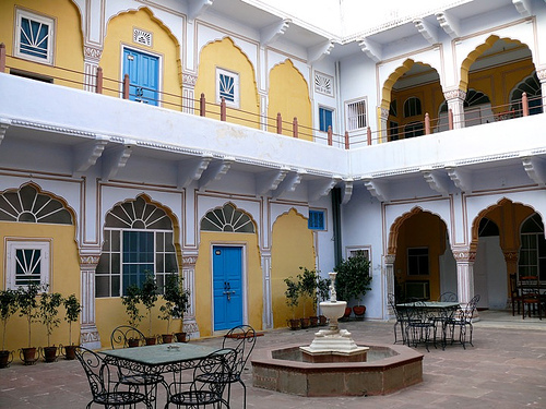 Hotel Diggi Palace