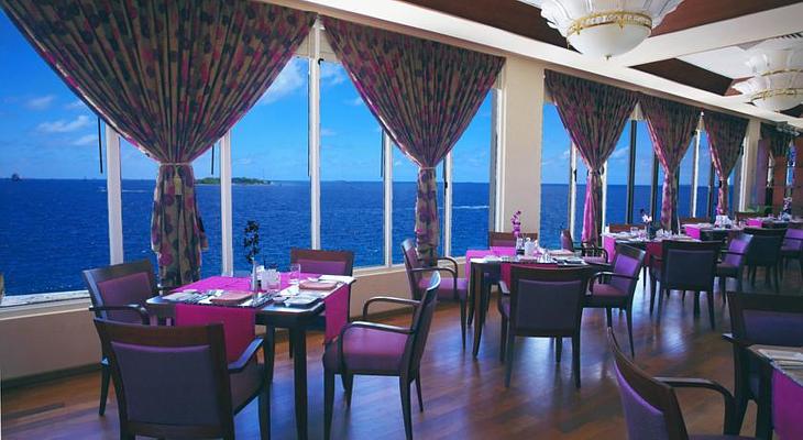 Hulhule Island Hotel