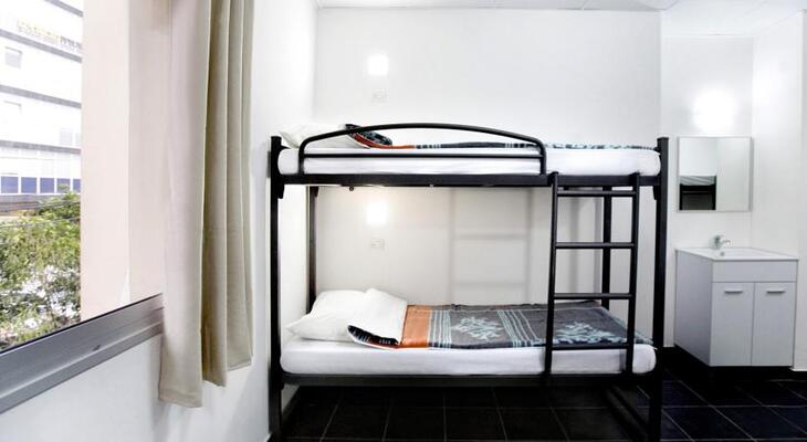 Little Tel-Aviv Hostel